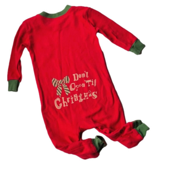 Don't Open 'Til Christmas Infant Sleeper * 3-6M - Picture 1 of 7